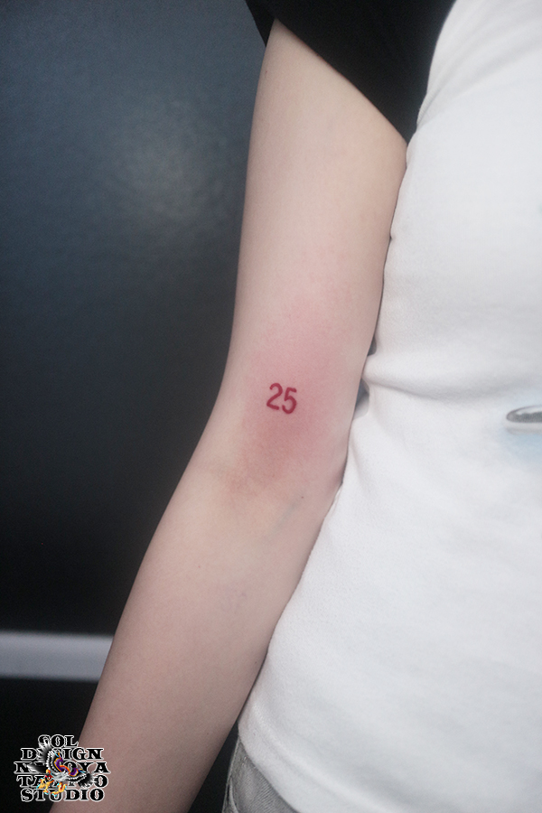 名古屋　タトゥー　女性